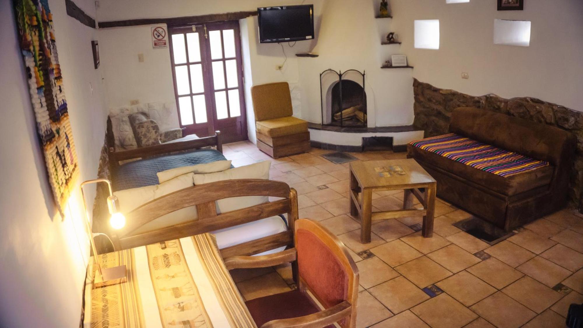 Lizzy Wasi Urubamba Hotel Екстериор снимка