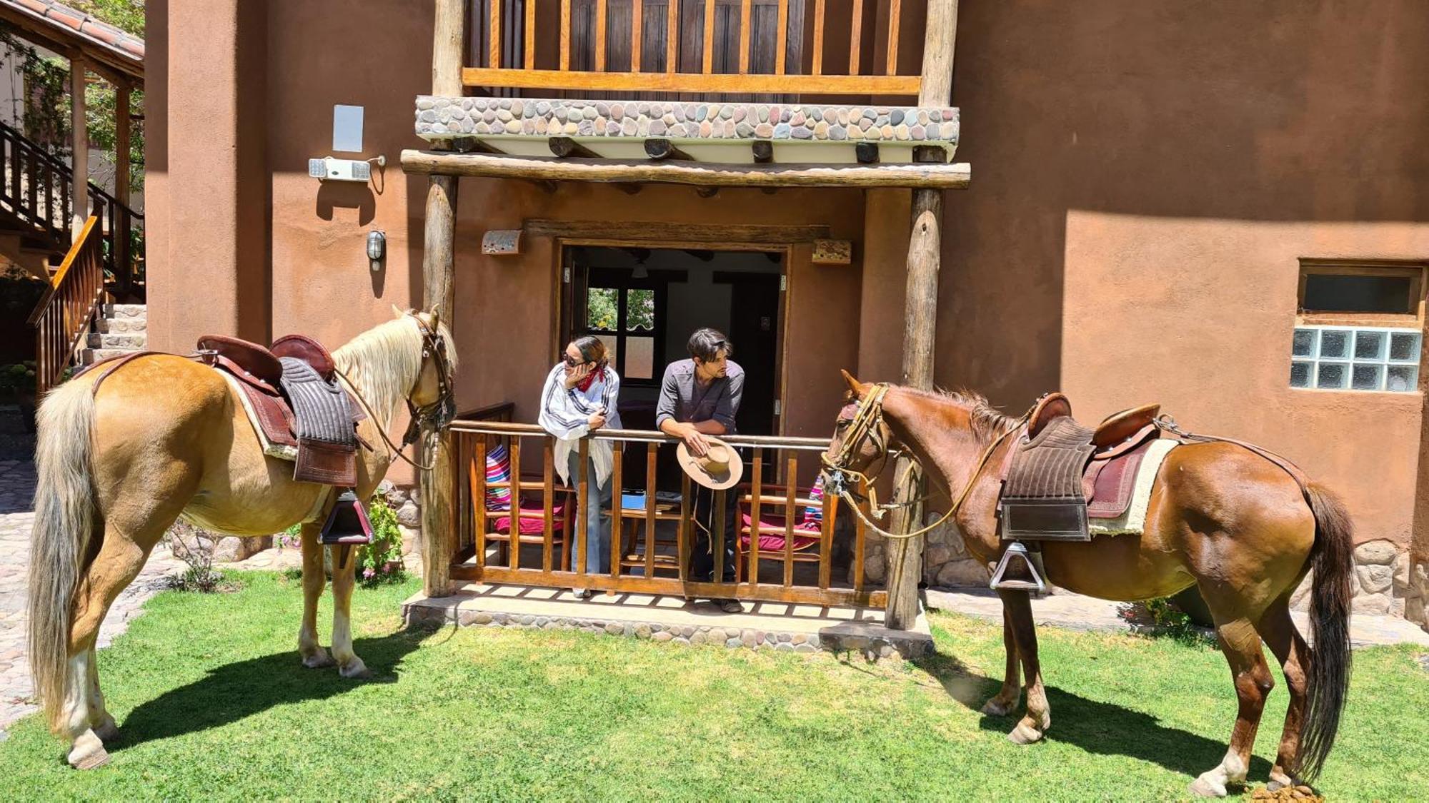 Lizzy Wasi Urubamba Hotel Екстериор снимка